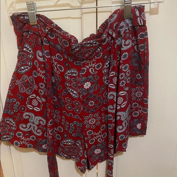 Shorts - Picture 1 of 3